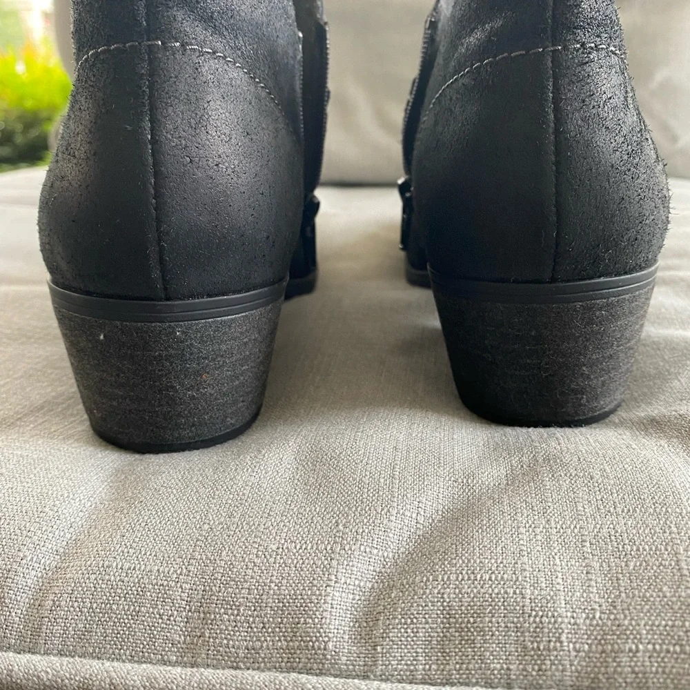 Clarks Charlten Bay leather suede distressed ankle boots- sz. 8 M - Picture 9 of 11